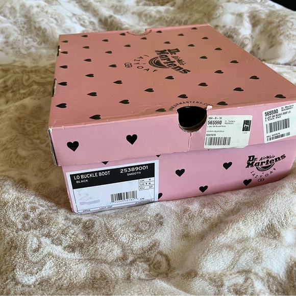 Dr. Martens X Lazy Oaf heart buckle boots - Picture 4 of 4